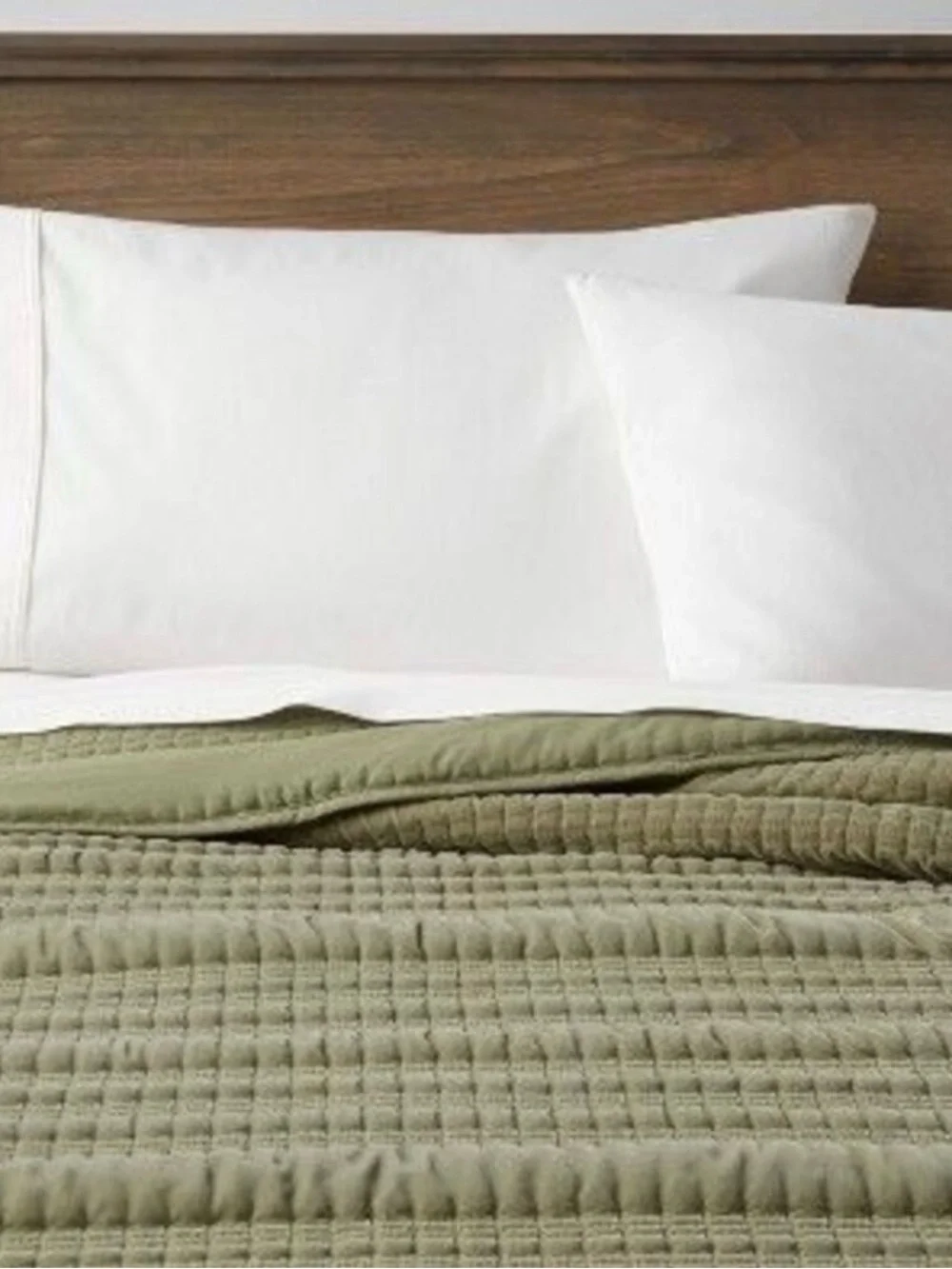Threshold - Twin Lofty Velvet Quilt Green - Threshold Green